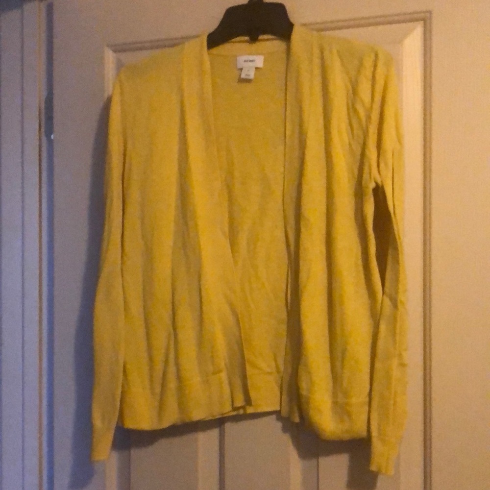 Medium yellow sweater cardigan